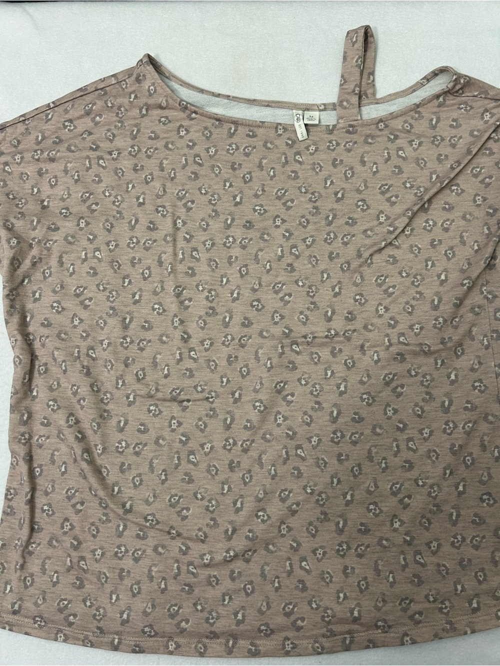 Cato Light Pink Leopard Print One-Shoulder Tee